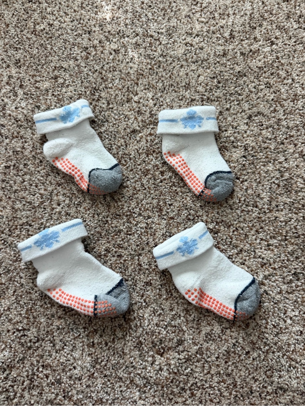 Bombas Baby Gripper Sock - White/Gray